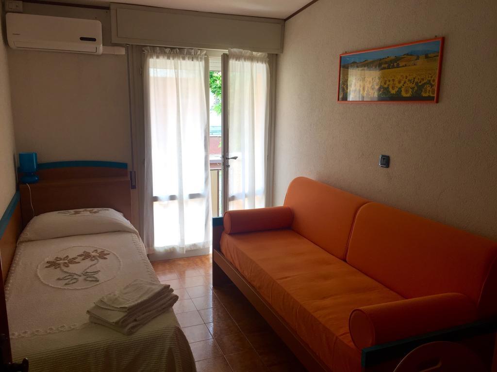 Meuble Lariana Hotel Bellaria-Igea Marina Esterno foto
